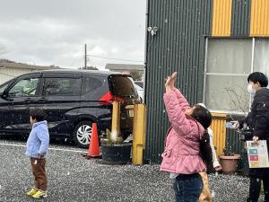 �I����@�O�ɏo�����E��E��