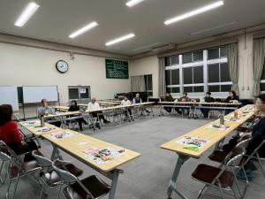 ���َq��H�ׂȂ����b�ׂ�